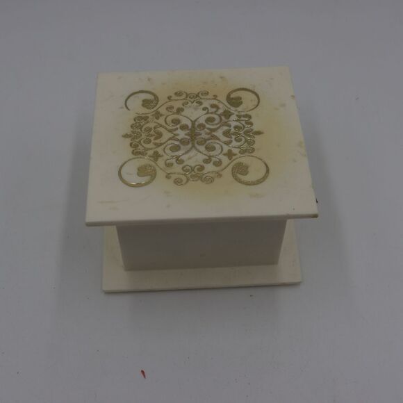 Vintage Mixed Costume Jewelry DIY Repair Lot +Box - Picture 7 of 10